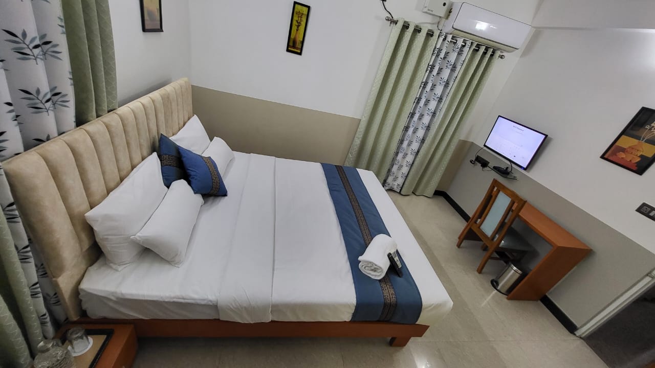 Ashirwad Residency Manyata Tech Park,2BHK service apartment with kitchen in manyata tech park,2BHK Service Apartment near Hebbal,Best 2BHK service apartment with kitchen in manyata tech park,Best 2BHK Service Apartment near Hebbal,2bhk Service Apartment with kitchen in Hebbal,2bhk Service Apartment in Hebbal,top 10 2bhk service apartment in Manyata Tech Park,Bulande Comforts Manyata Tech Park Hebbal Bangalore.