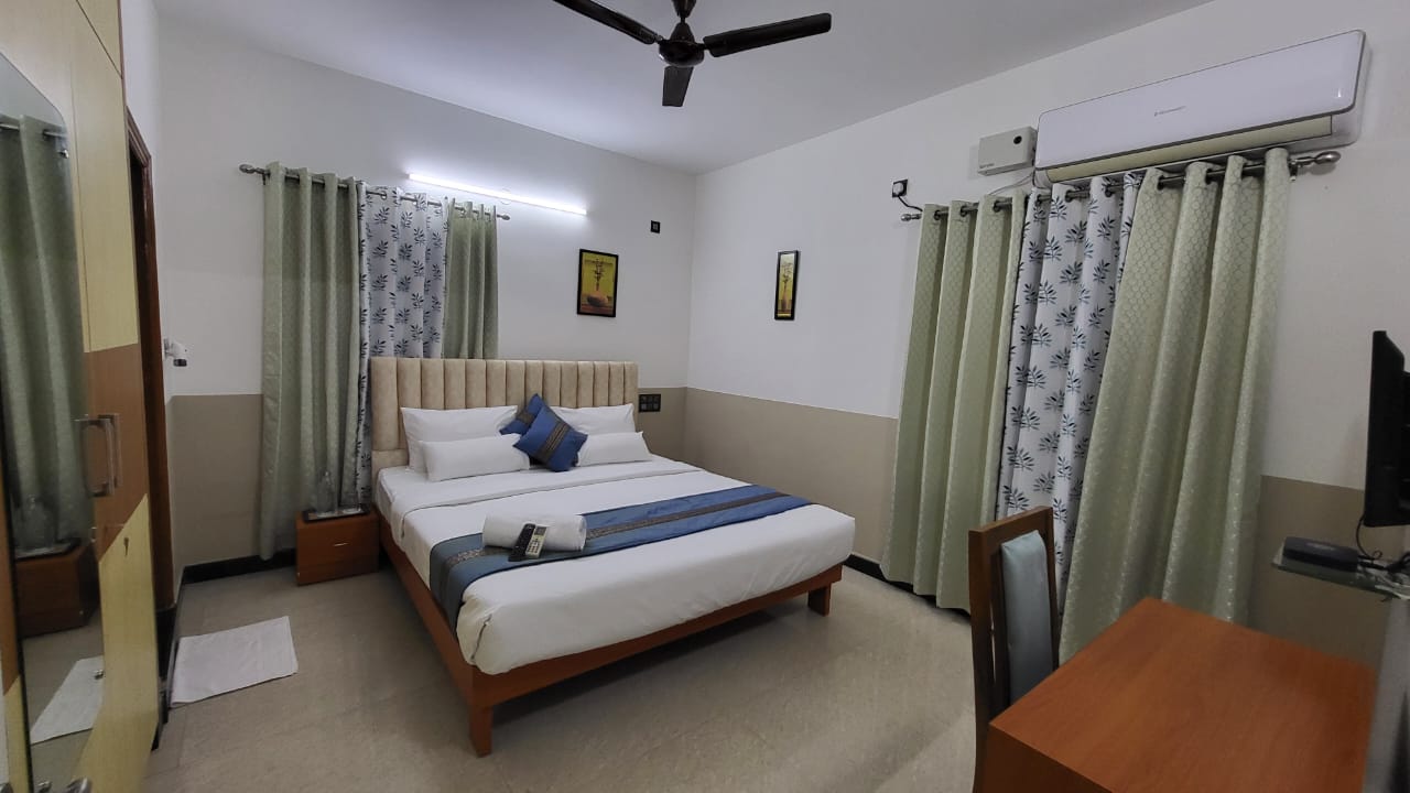Ashirwad Residency Manyata Tech Park,2BHK service apartment with kitchen in manyata tech park,2BHK Service Apartment near Hebbal,Best 2BHK service apartment with kitchen in manyata tech park,Best 2BHK Service Apartment near Hebbal,2bhk Service Apartment with kitchen in Hebbal,2bhk Service Apartment in Hebbal,top 10 2bhk service apartment in Manyata Tech Park,Bulande Comforts Manyata Tech Park Hebbal Bangalore.