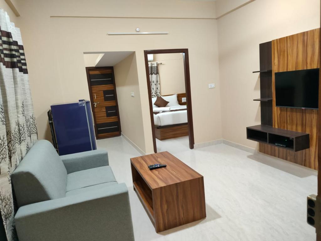Manyata Tech Park,Bulande Comforts,Hotel and Service Apartment in Manyata tech park,1bhk Service Apartment near Manyata Tech Park Hebbal,Luxury Studio Room in Manyata Tech Park,Budget Hotel Near Manyata Tech Park,Corporate Service Apartment in Manyata Tech Park Hebbal,top 10 service apartment in Manyata Tech Park,Bulande Comforts Hebbal Bangalore.