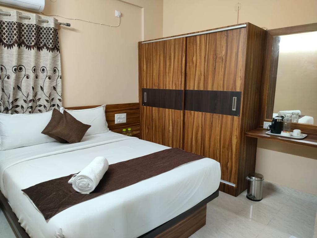 Manyata Tech Park,Bulande Comforts,Hotel and Service Apartment in Manyata tech park,1bhk Service Apartment near Manyata Tech Park Hebbal,Luxury Studio Room in Manyata Tech Park,Budget Hotel Near Manyata Tech Park,Corporate Service Apartment in Manyata Tech Park Hebbal,top 10 service apartment in Manyata Tech Park,Bulande Comforts Hebbal Bangalore.